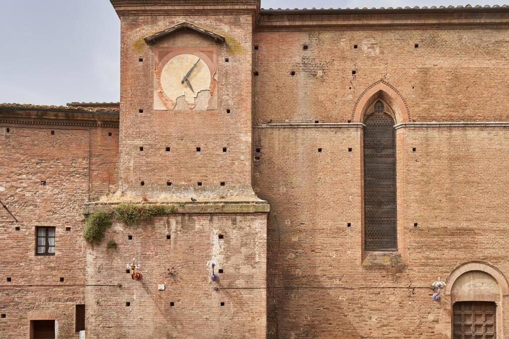 シエーナPalazzo Celsi Pollini Duomo Casa Emmaアパートメント エクステリア 写真